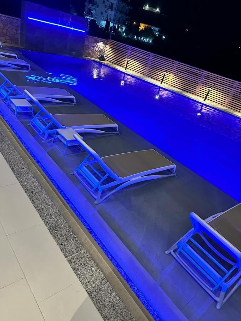 The View Hotel Ксамил Экстерьер фото